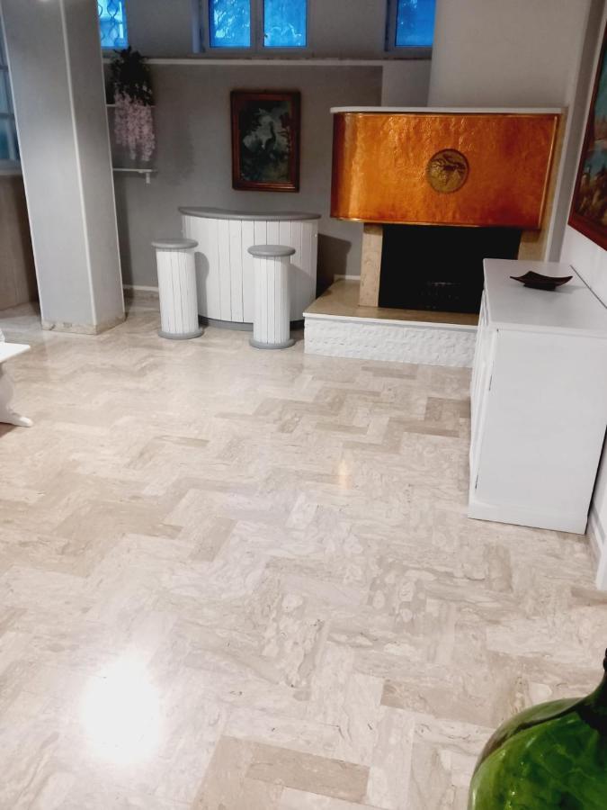 Wendy House Apartament Барі Екстер'єр фото