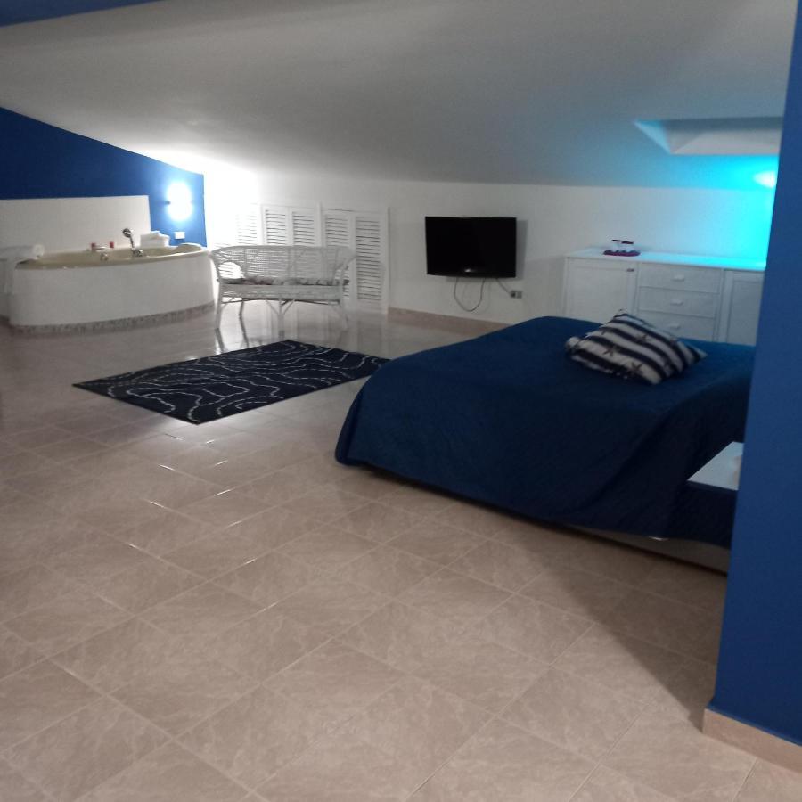 Wendy House Apartament Барі Екстер'єр фото