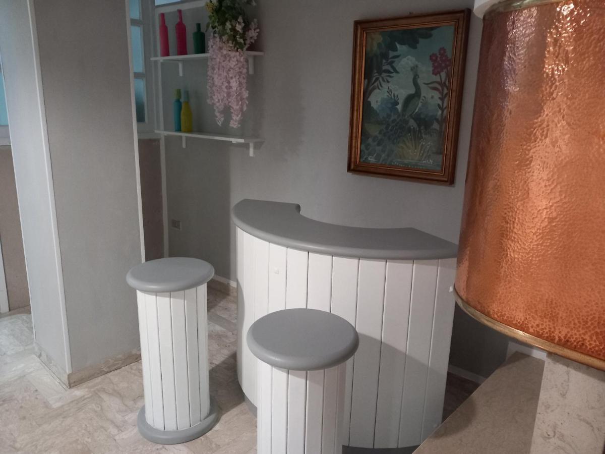 Wendy House Apartament Барі Екстер'єр фото
